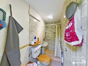 Shower Room- click for photo gallery